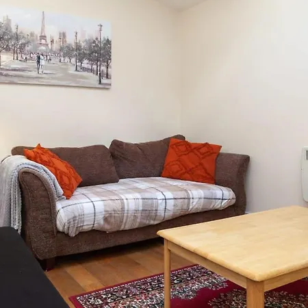 Modern 2 Bed Attic Apartment In Brixton Londra Esterno foto
