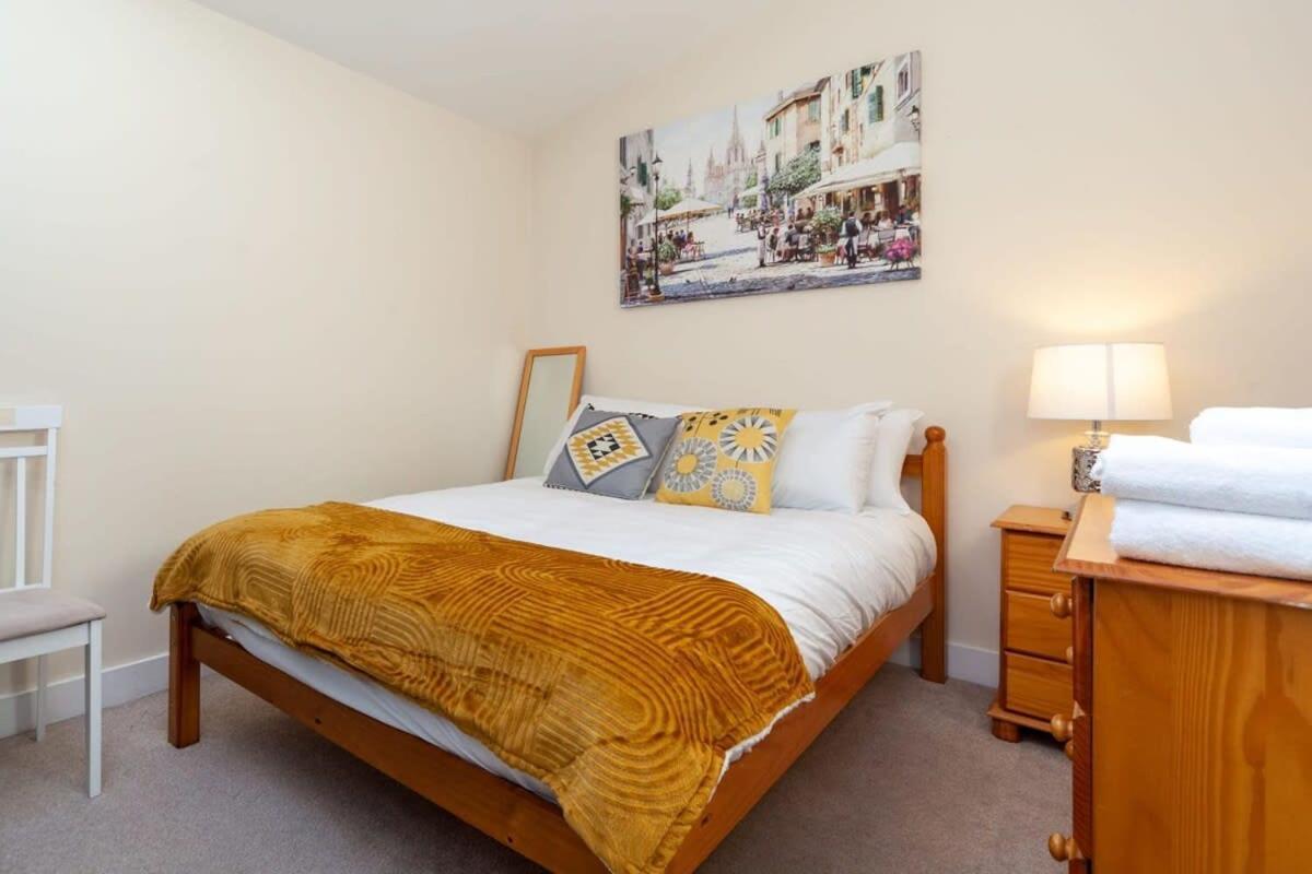 Modern 2 Bed Attic In Brixton Appartamento *